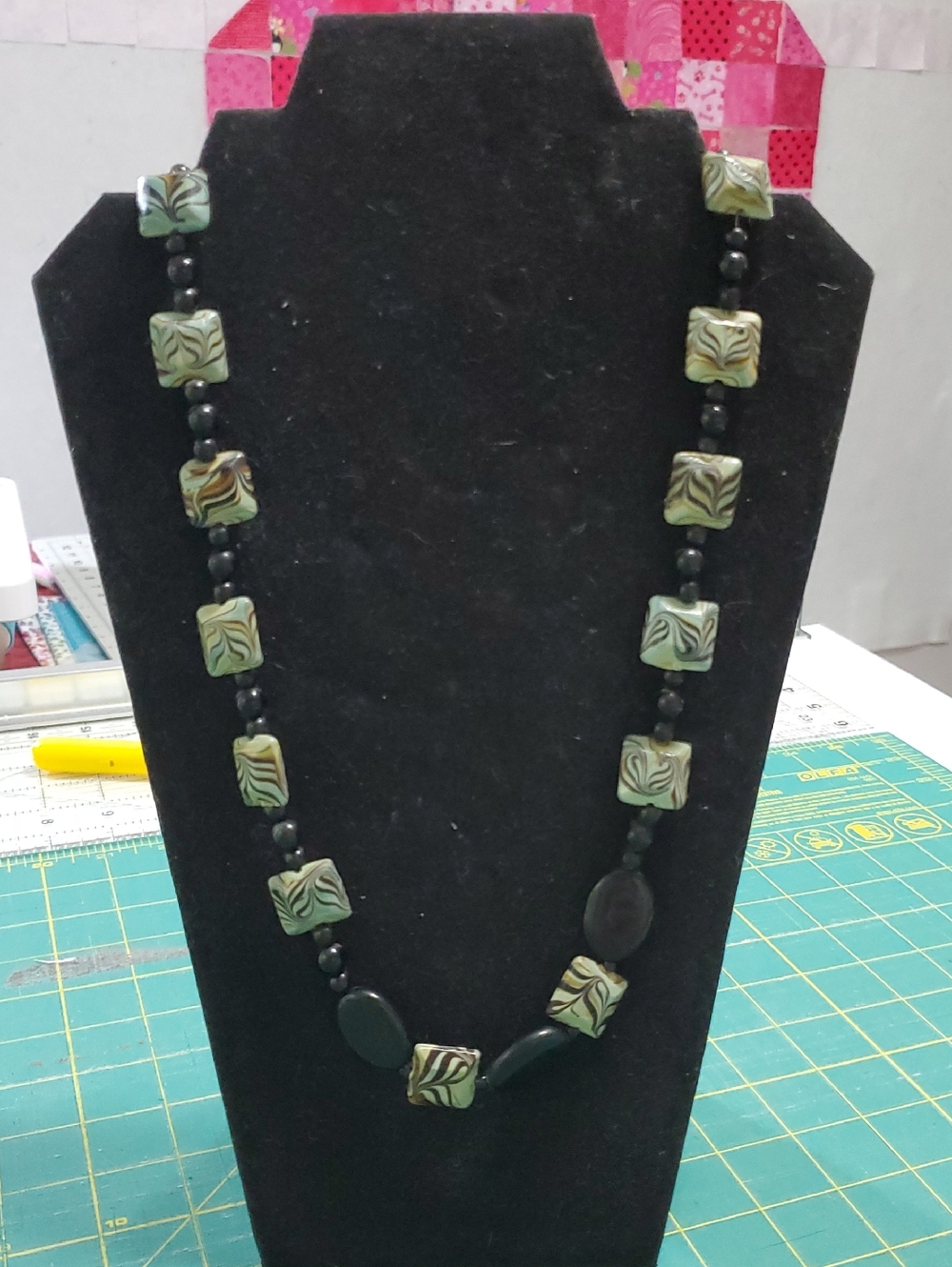 Green Patterned Square-Bead Necklace for Women